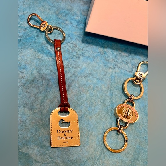 LOT of DOONEY & BOURKE KEY FOBS, RING, VALET, PURSE TIE-ON BRASS, 2 are NEW! - Picture 2 of 7